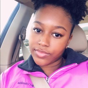Meet your Posher, Breanna